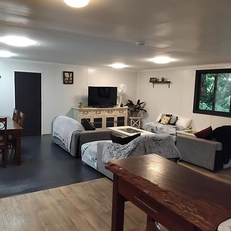 Rustic Retreat Villa Jaggan ภายนอก รูปภาพ